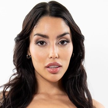 Vanessa Sky