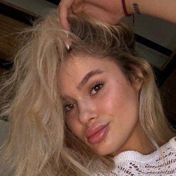 Nicole Nixon