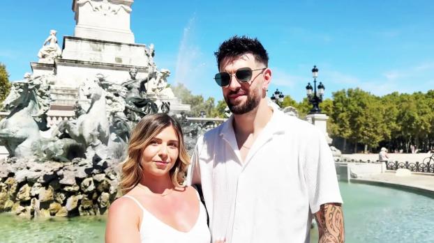 JacquieEtMichelTV - Ambre - 28 years old, nursing assistant in Bordeaux! - Wife
